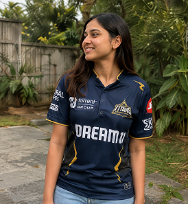 Rohini wearing the navy Gujarat Titans fan jersey